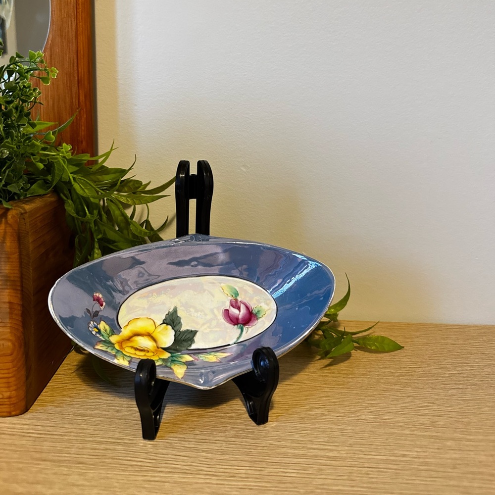 Noritake Lusterware Decorative Plate with Blue Border